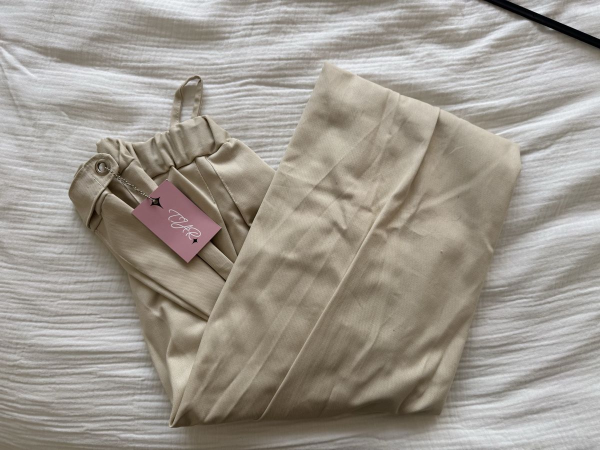 Pantaloni: Pantalon beige  – Nuovo e nell'imballaggio originale da Thônex venduto da emm_f5jb 3