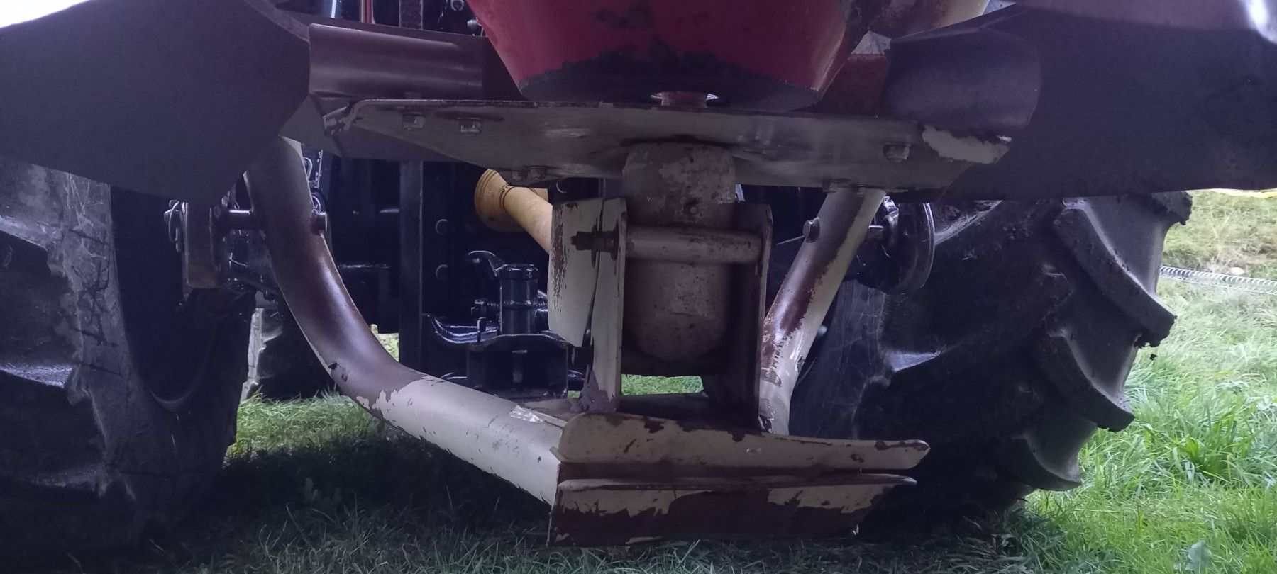Tutte le macchine: Diadem Split-/Kiesstreuer – Usato da Eggiwil venduto da FarmallM 4