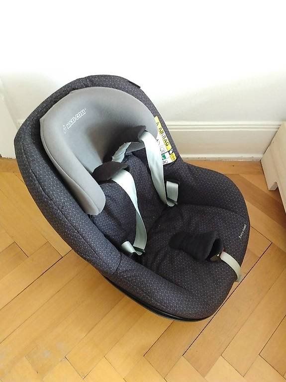 Seggiolini per auto: Siège auto Maxi Cosi 2Way Pearl avec base Isofix – Usato da Lausanne venduto da ft79 1