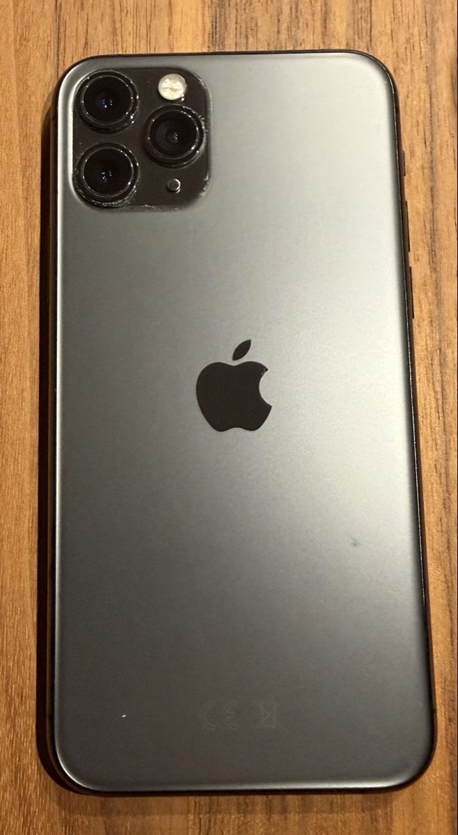 Apple Telefoni cellulari / Smartphones: Smartphone Apple iPhone 11 Pro space grau – Usato da Schwerzenbach venduto da Cheers70 2