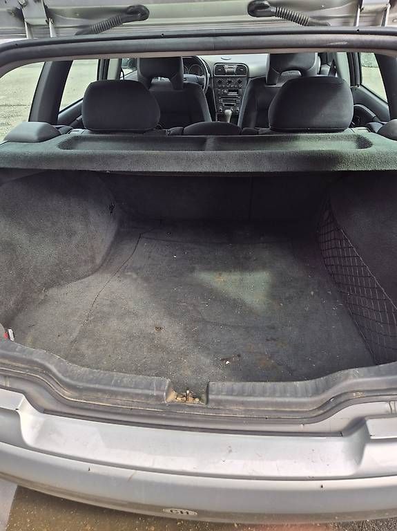 Automobili: Volvo V40 1.9 essence expertisée – Usato da Corseaux venduto da stu_hn9l 3