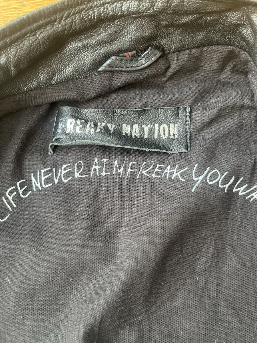 Jacken: Echtleder Jacke „Freaky Nation“ – Gebraucht aus Zürich von JB23JB 1