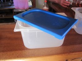 Bac GN 1/4  3,5L. + couvercle   ,  2 pièces.   PRO