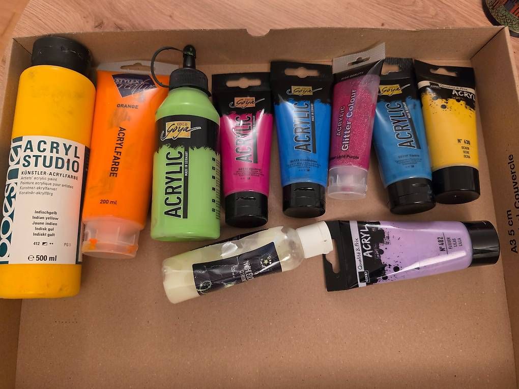 Colori: Acrylfarben Occasion – Usato da Winterthur venduto da Christinakim