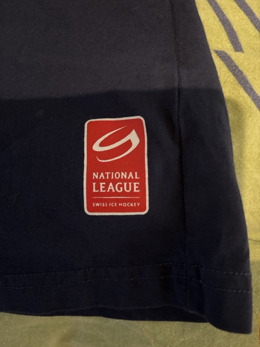 T-shirts: Shirt EVZ im XL – Neuf (Voir description) à Amriswil par SCHLOSSGEISTLI 4