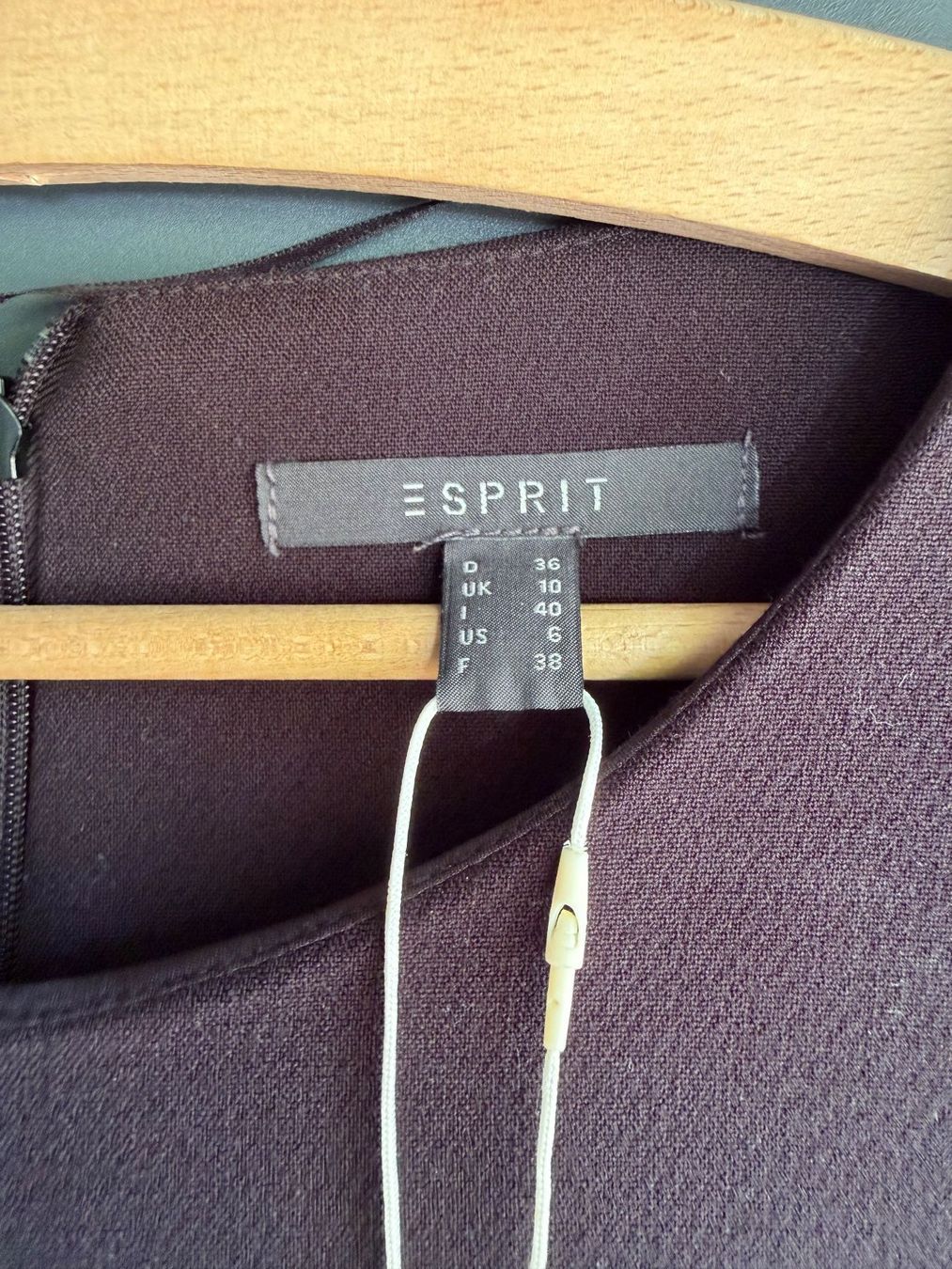 Esprit Vestiti: Edles Esprit Kleid Gr. 36, schwarz, neu, Stretch – Nuovo e nell'imballaggio originale da Muttenz venduto da flowers04 2
