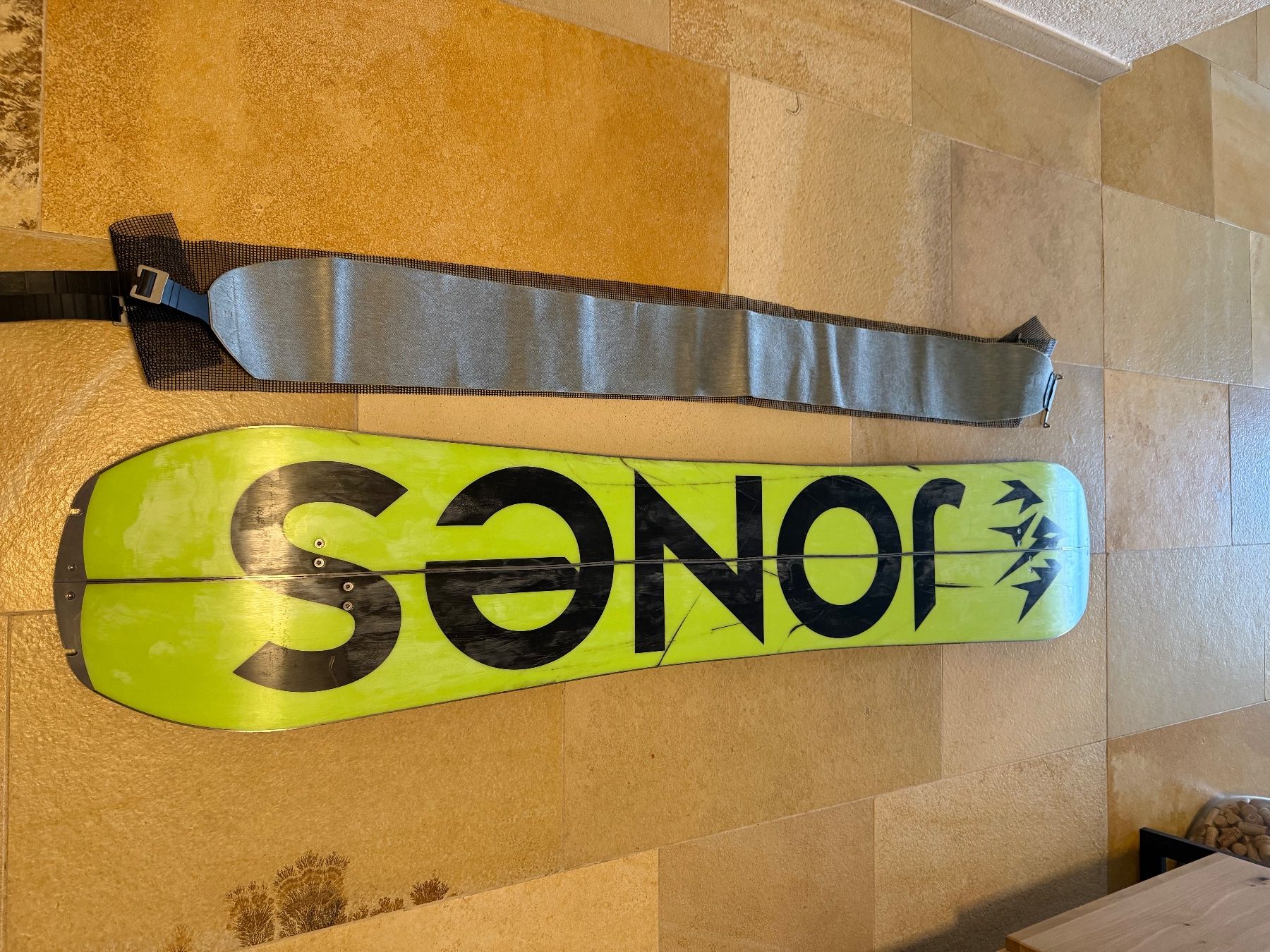 Jones Boards: Jones Explorer 162 split board + skins – D'occasion à Hauterive NE par jam_fkg6 1
