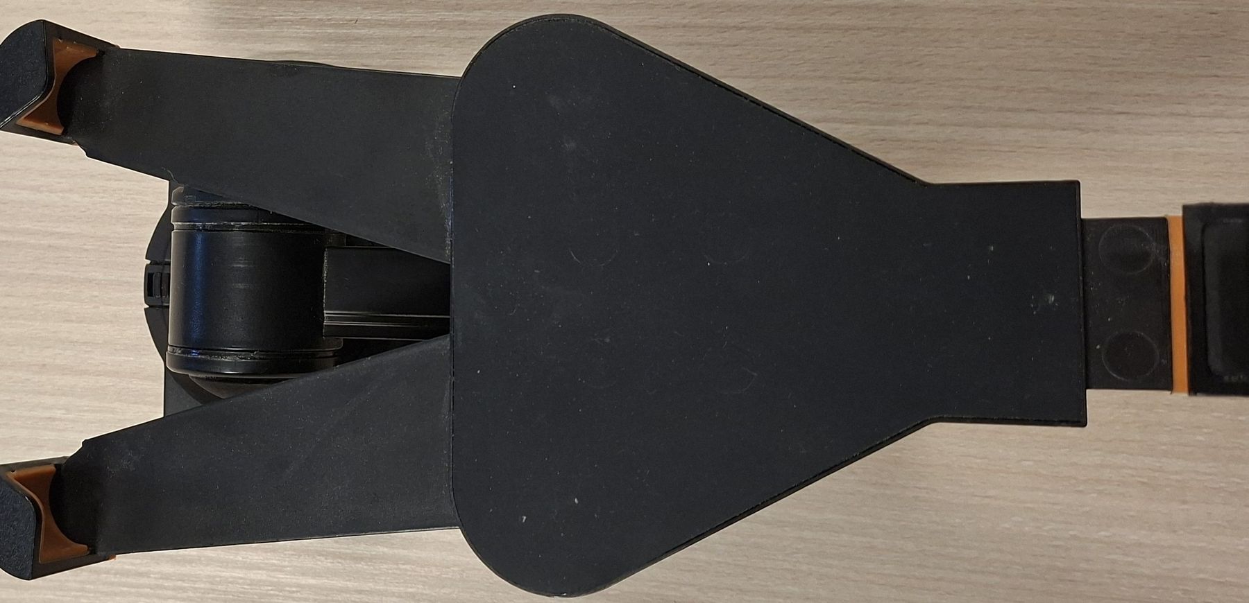 Altro per computer & reti: Support mural articulé pour tablette, noir, état correct – Usato da Crissier venduto da AT2SA 2