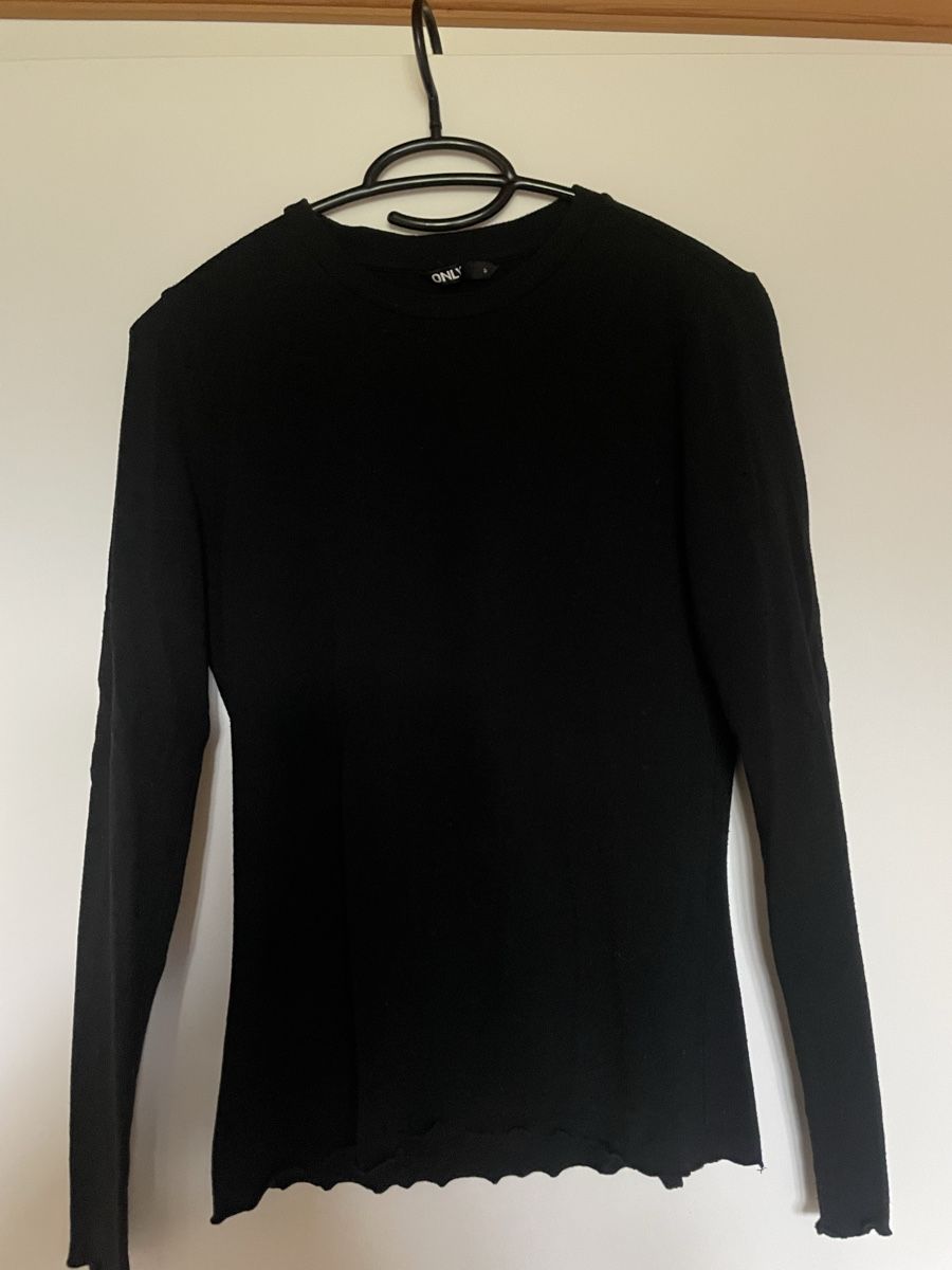 Only Maglioni & Felpe: Langarmshirt Only schwarz Grösse S – Usato da Schwanden Sigrisw venduto da jan_iine 3