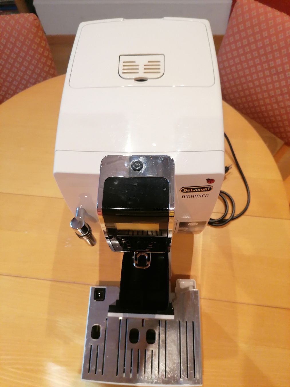 De'Longhi Macchine per caffè & Macchine per espresso: Delonghi Magnifica Ecam 35x  – Usato da Stettlen venduto da Redno_Hilas 1