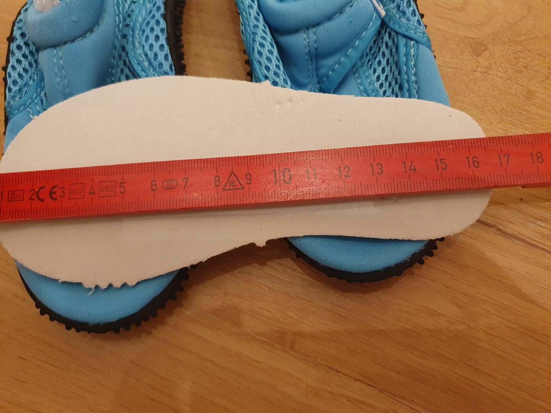 Scarpe per ragazzi: Strandschuhe Gr. 27, Badeschuhe, blau – Nuovo (secondo la descrizione) da Heinrichswil venduto da frankie19860