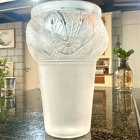 ART DECO GROSSE VASE SATIN KRISTALLGLAS FRANKREICH UM 1930