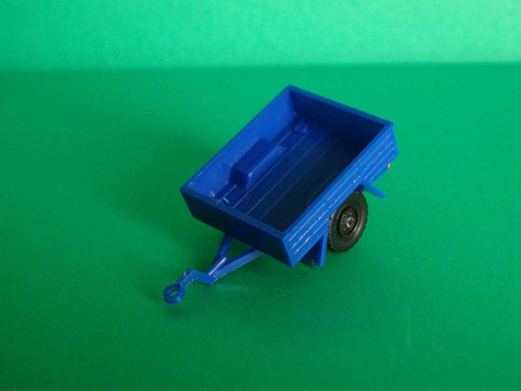Modellini d'auto: THW Einsatz-Anhänger von Roco 1/87 – Usato da Bretzwil venduto da Meex