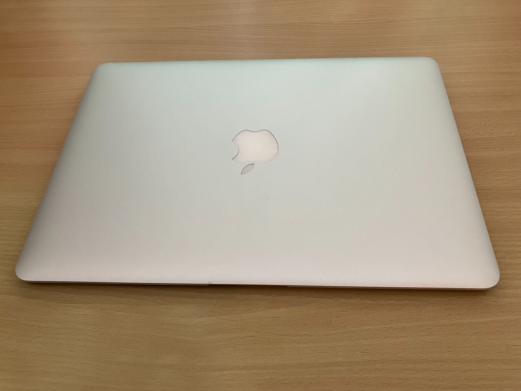 Apple Notebooks: MacBook Air 2015 13,3 Zoll – Gebraucht aus Sursee von Hstrings 4