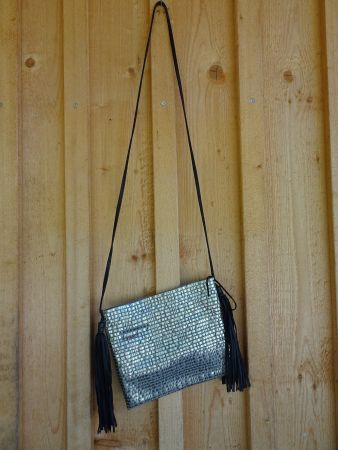 Gold glänzende Tasche zum Umhängen - 422.72