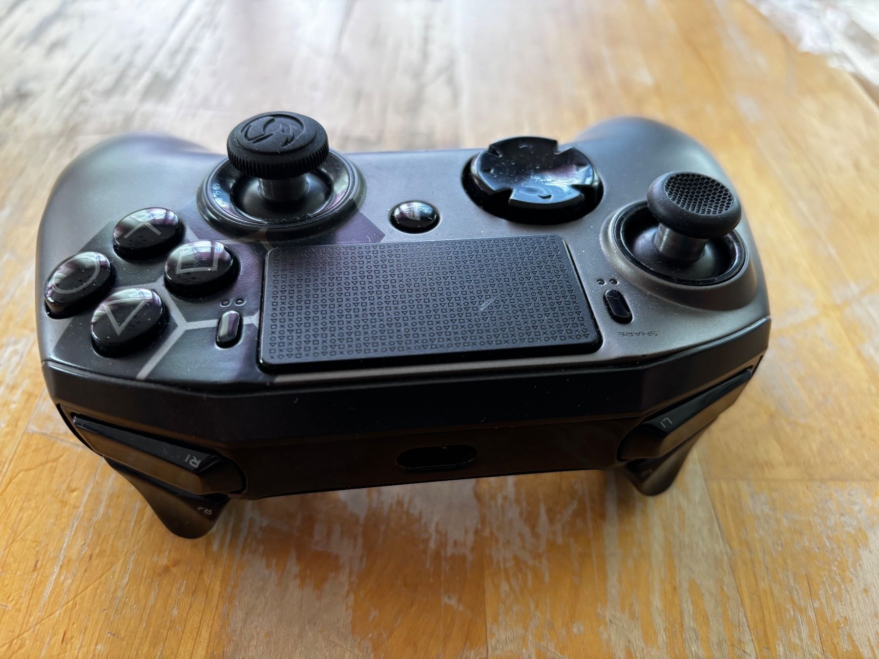Namco Controller: Nacon SLEH 00525 Playstation 4 Controller – Usato da Frenkendorf venduto da gelbeZinnie 2