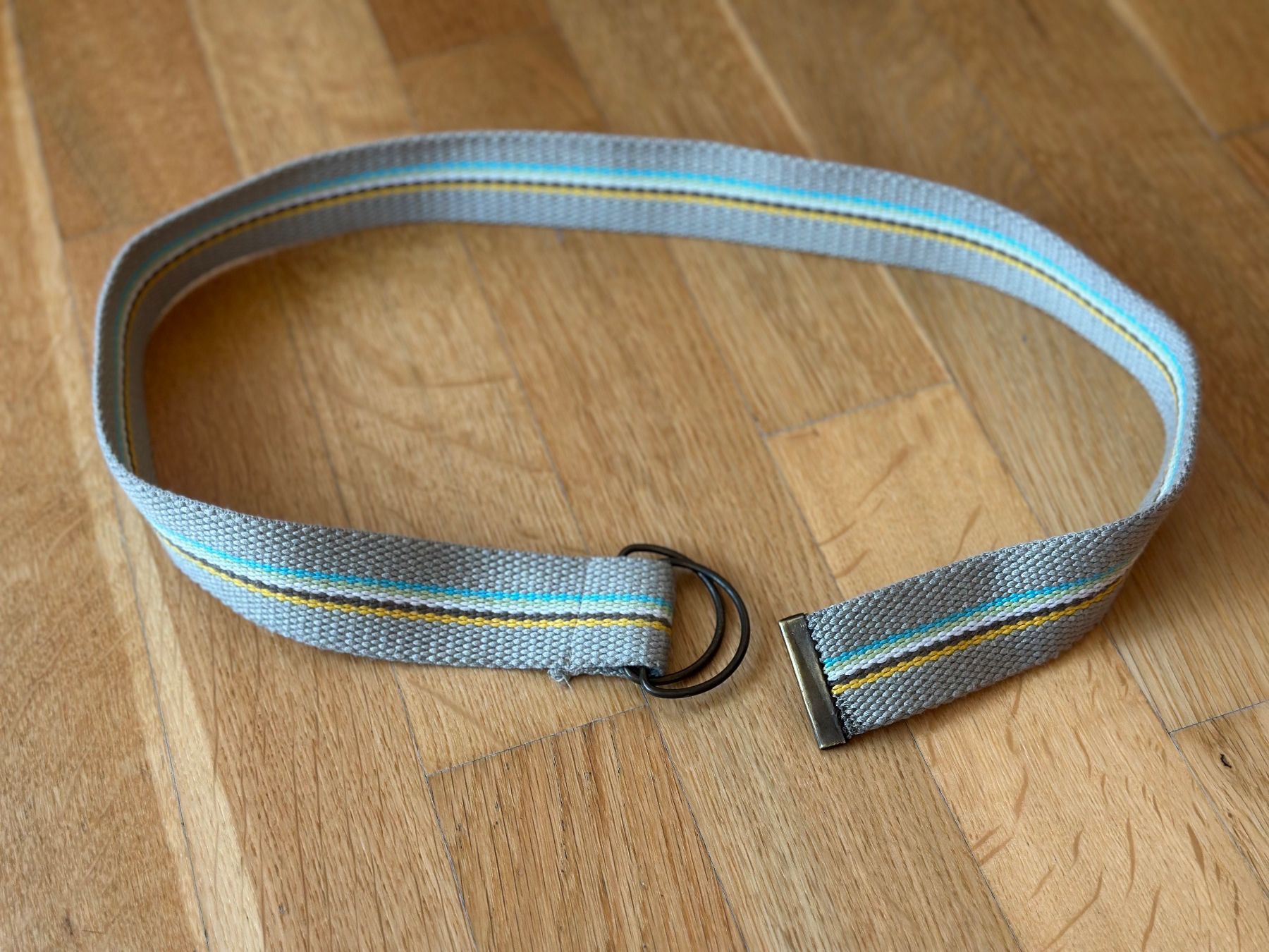 Gürtel: Gürtel grau/bunt Stoff (Gurt) 85 cm – Gebraucht aus Rothenburg von wer_g9fd