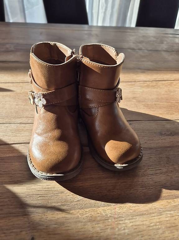 Graceland Scarpe per ragazze: Graceland Mädchen Stiefeletten Grösse 25 – Usato da Koppigen venduto da abu_5syv