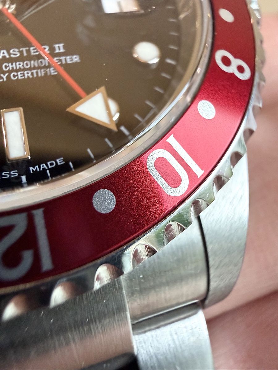 Rolex Uhren: Rolex Gmt-Master II / Full Set / Coke – Neu (gemäss Beschreibung) aus Nyon von Lunas_Watches 2