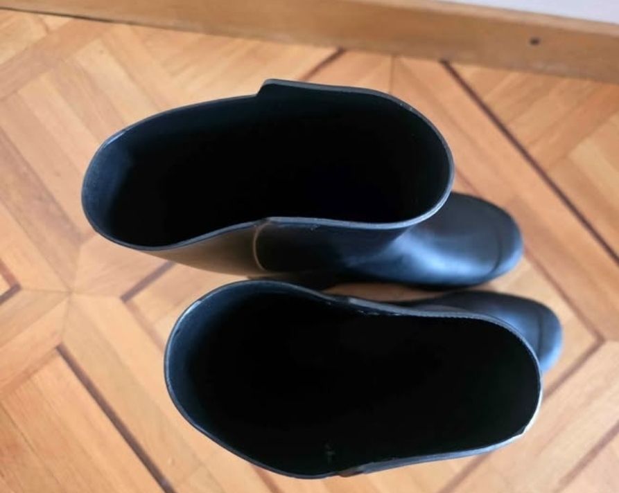 Schuhe für Jungen: Bottes de pluie, pointure 28/29 – Gebraucht aus La Conversion von Bonecka 3