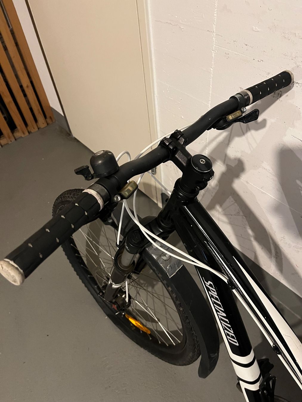 Specialized Velos: Specialized Hardrock 26" Mountain Bike – Gebraucht aus Zug von dzadvornov 6