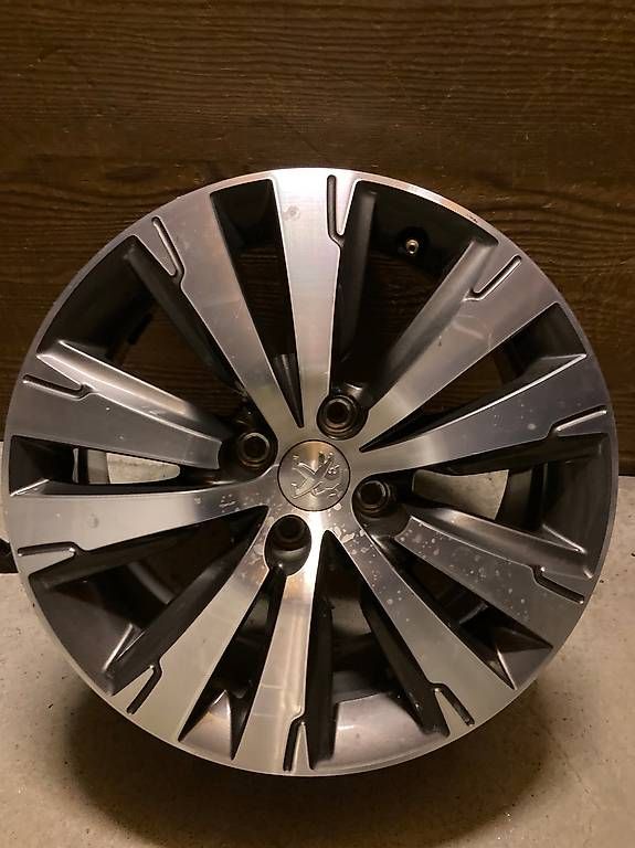 Peugeot Cerchioni: 4 Original 17" Peugeot-Alufelgen – Usato da Nürensdorf venduto da rol_kg7r