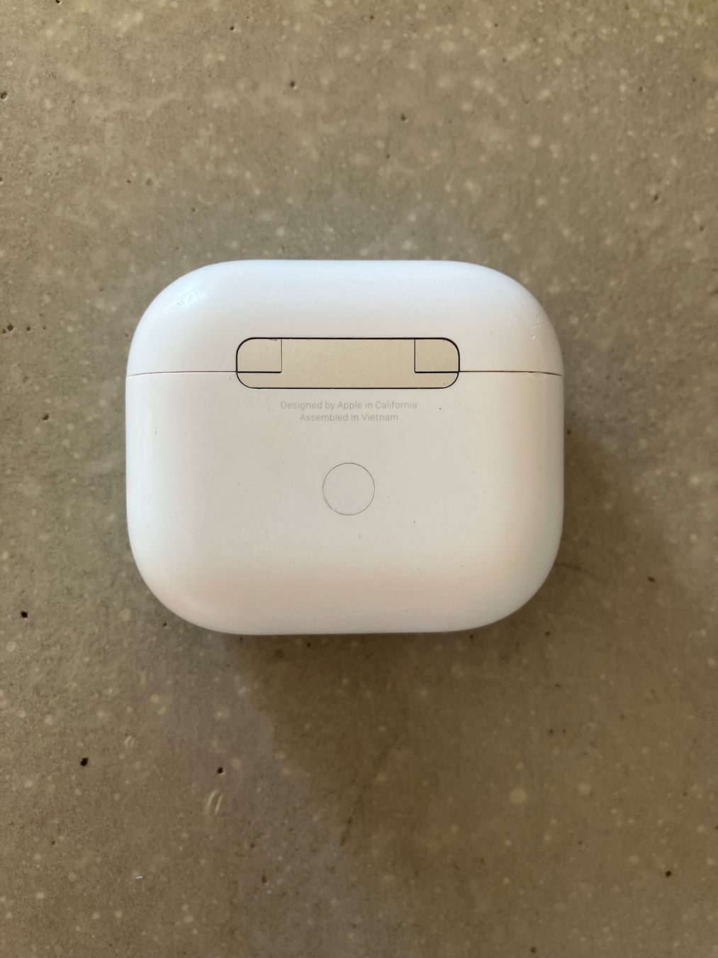 Apple Cuffie: Apple AirPods 3 Case – Usato da Lausanne venduto da mr.v 2