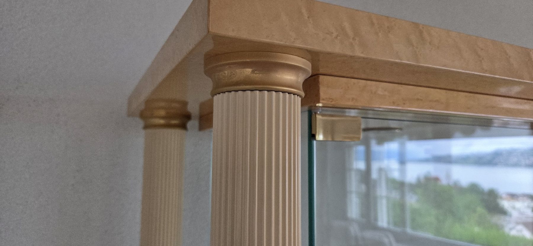 Vitrinen: Grosse Vitrine – Gebraucht aus Wädenswil von Greatstuff 8