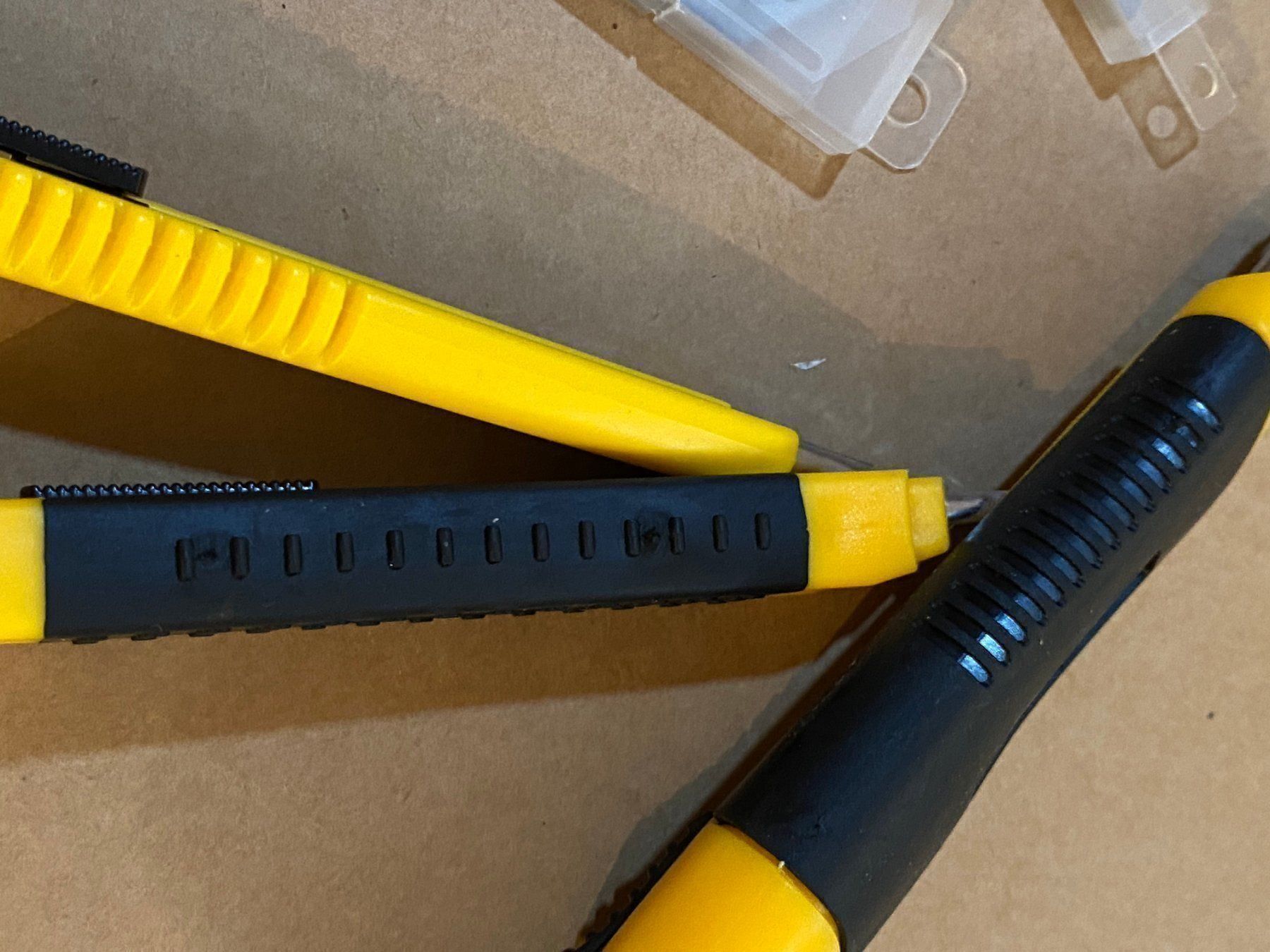 Alle Werkzeuge: Cutter Set 26 tlg. AC – Neu (gemäss Beschreibung) aus Heerbrugg von ProBau-Liq 2