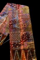 Batik Tulis auf strukturierter Seide 