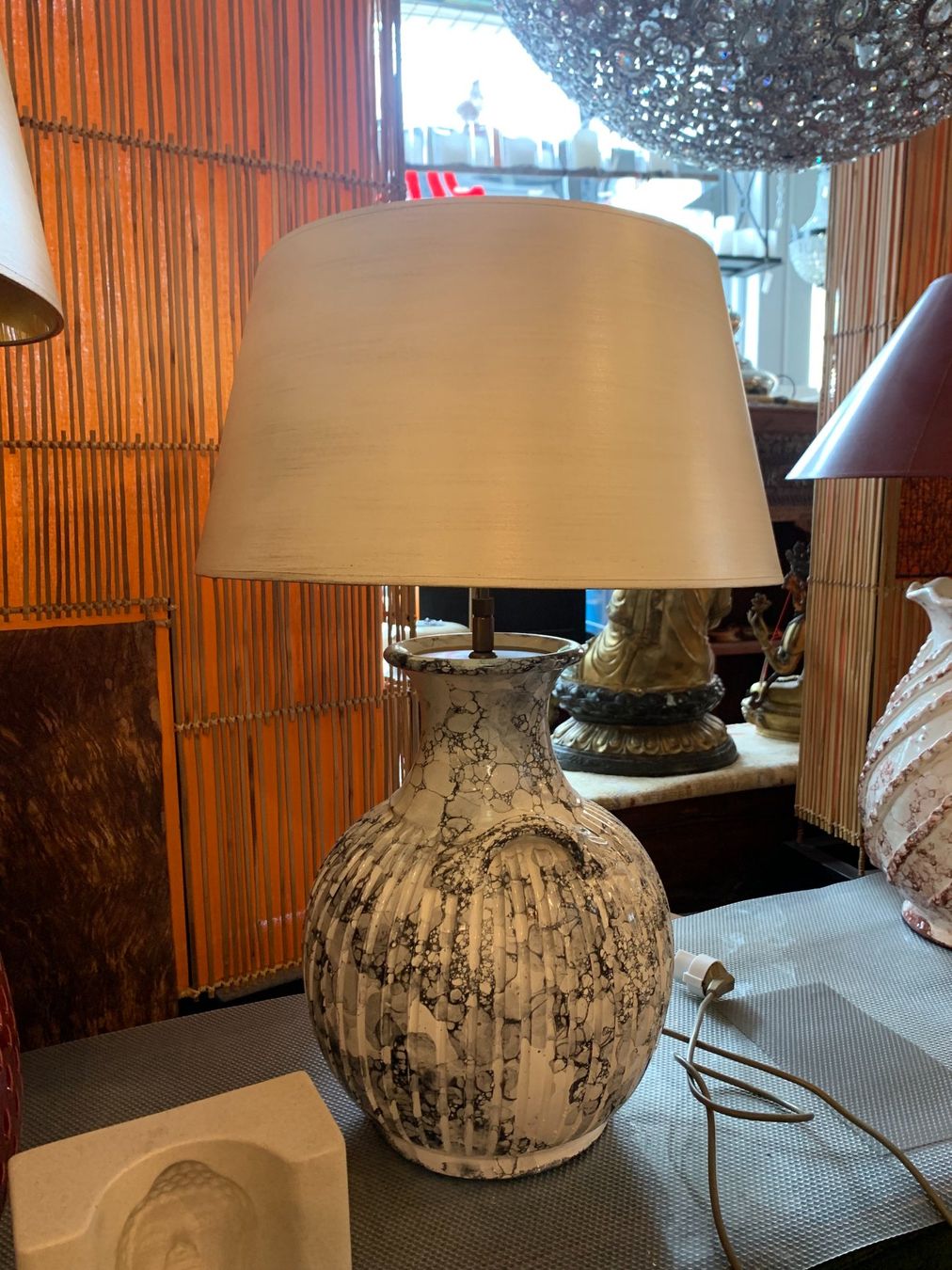 Lampade: Stehlampe Keramik mit Schirm | LIQUIDATIONSVERKAUF – Nuovo (secondo la descrizione) da Zürich venduto da Hnikbay