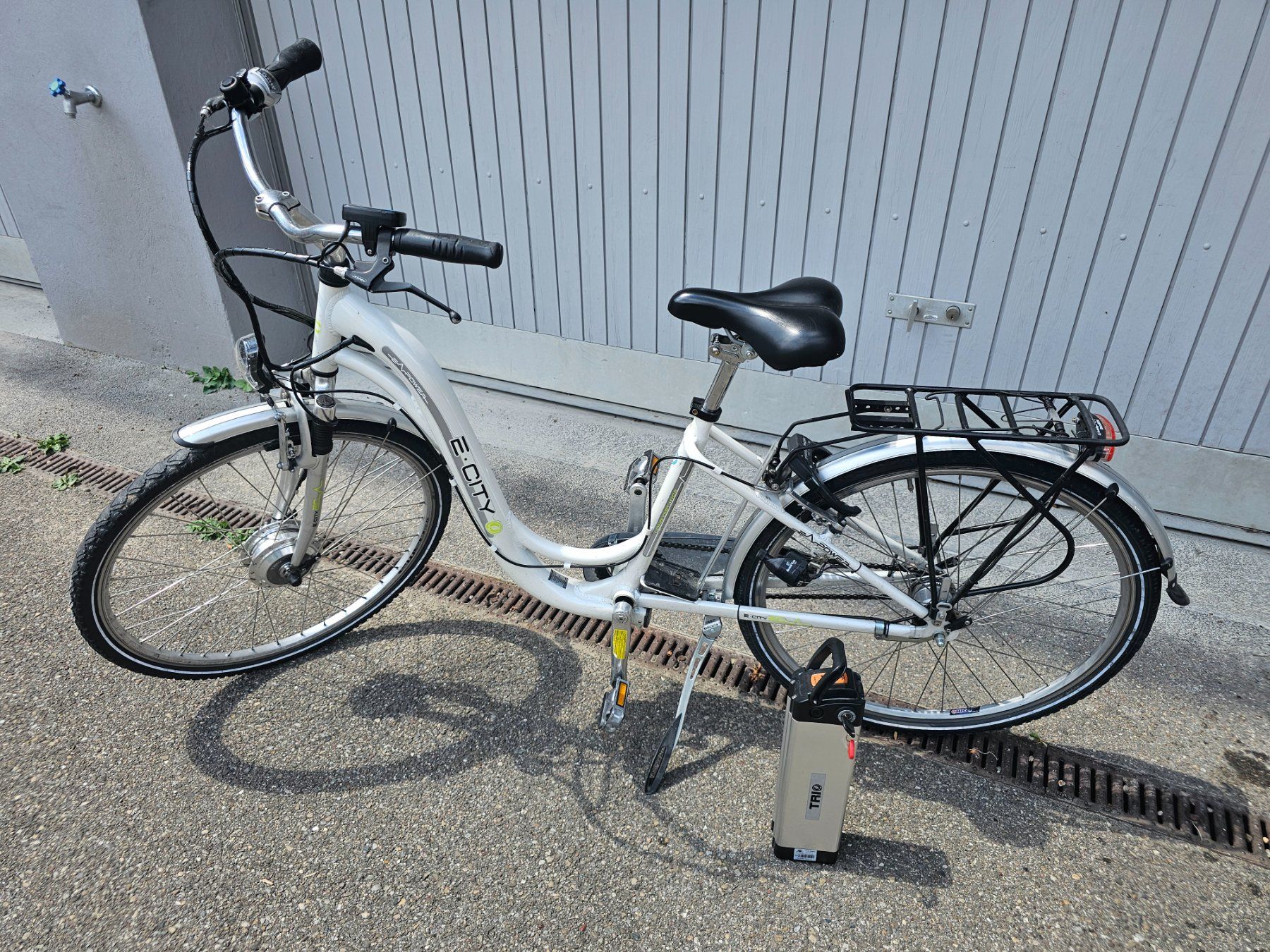 Velos: E Bieke city – Gebraucht aus kleindöttingen von Jimi-Hendrix 1