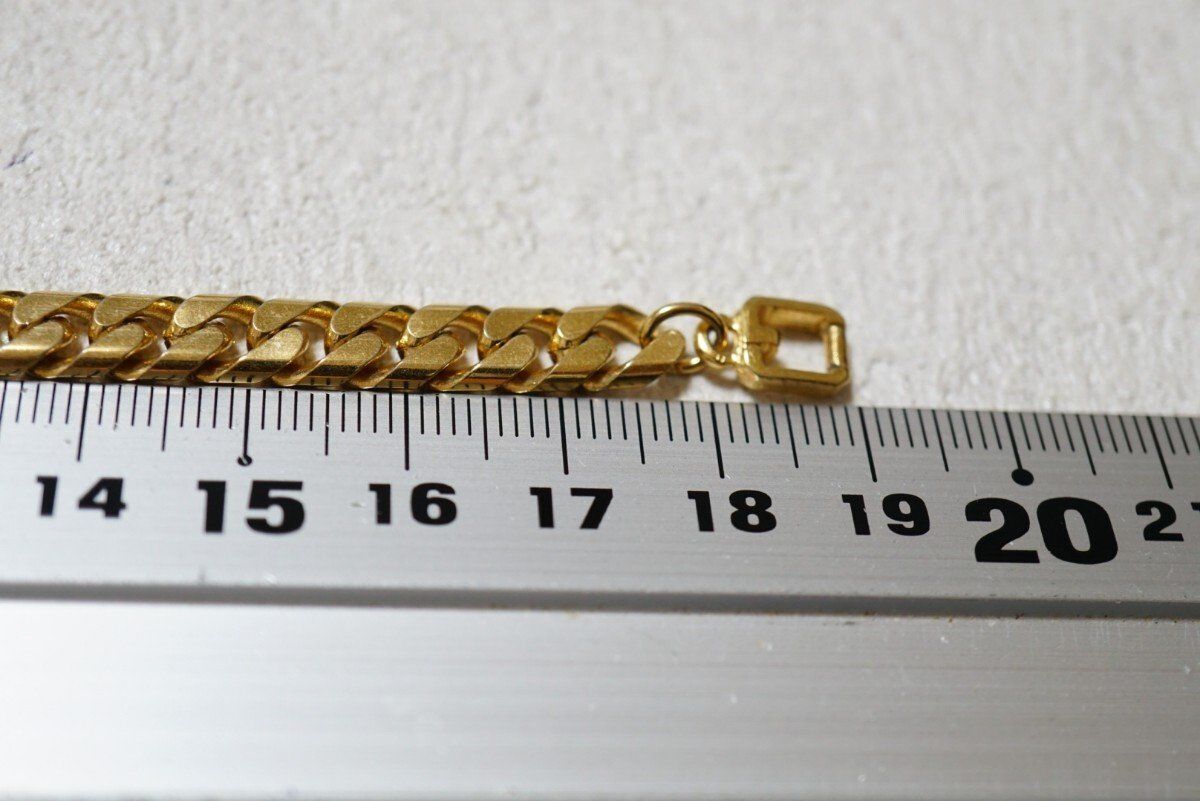 Givenchy Bracciali & Braccialetti: Givenchy Armband goldfarben Panzerkette – Usato da Winterthur venduto da Dejv 6