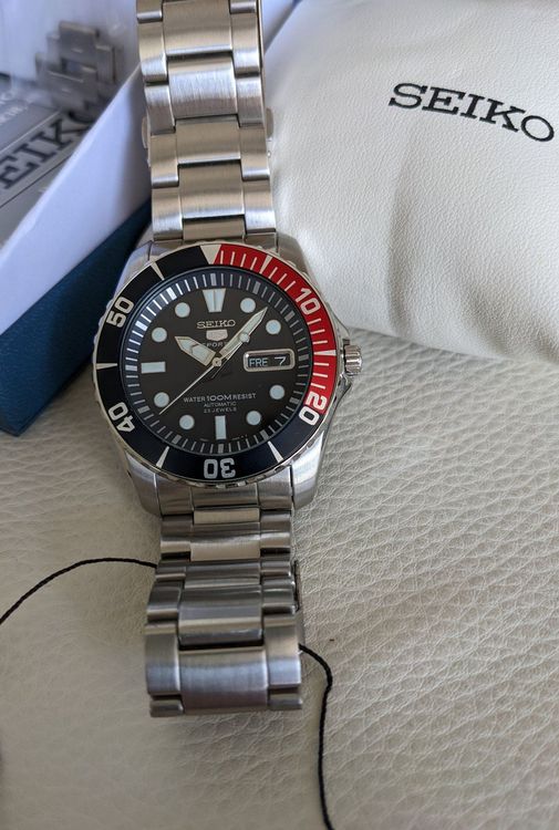 Seiko 5 Automatik Sports Day Date SNZF15K Comprare su Ricardo