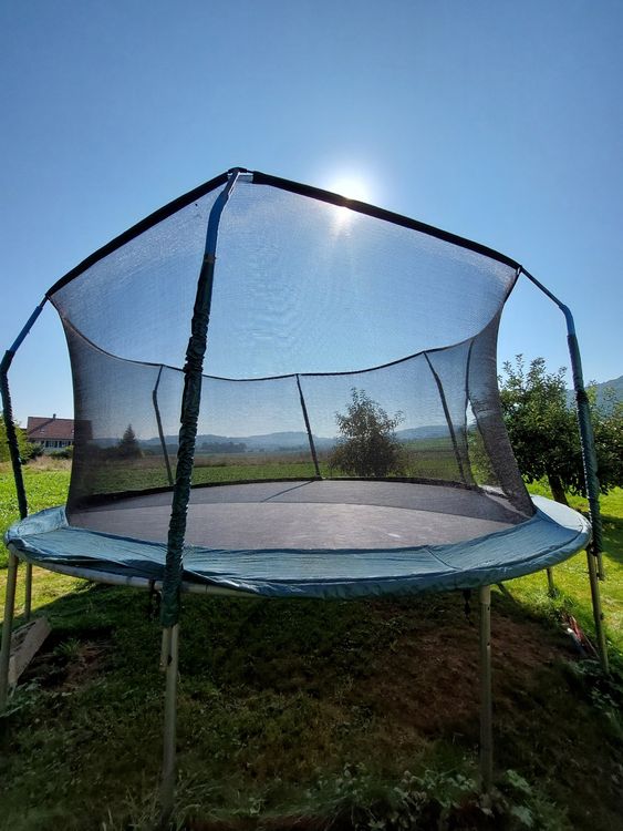 Trampolin Kaufen auf Ricardo
