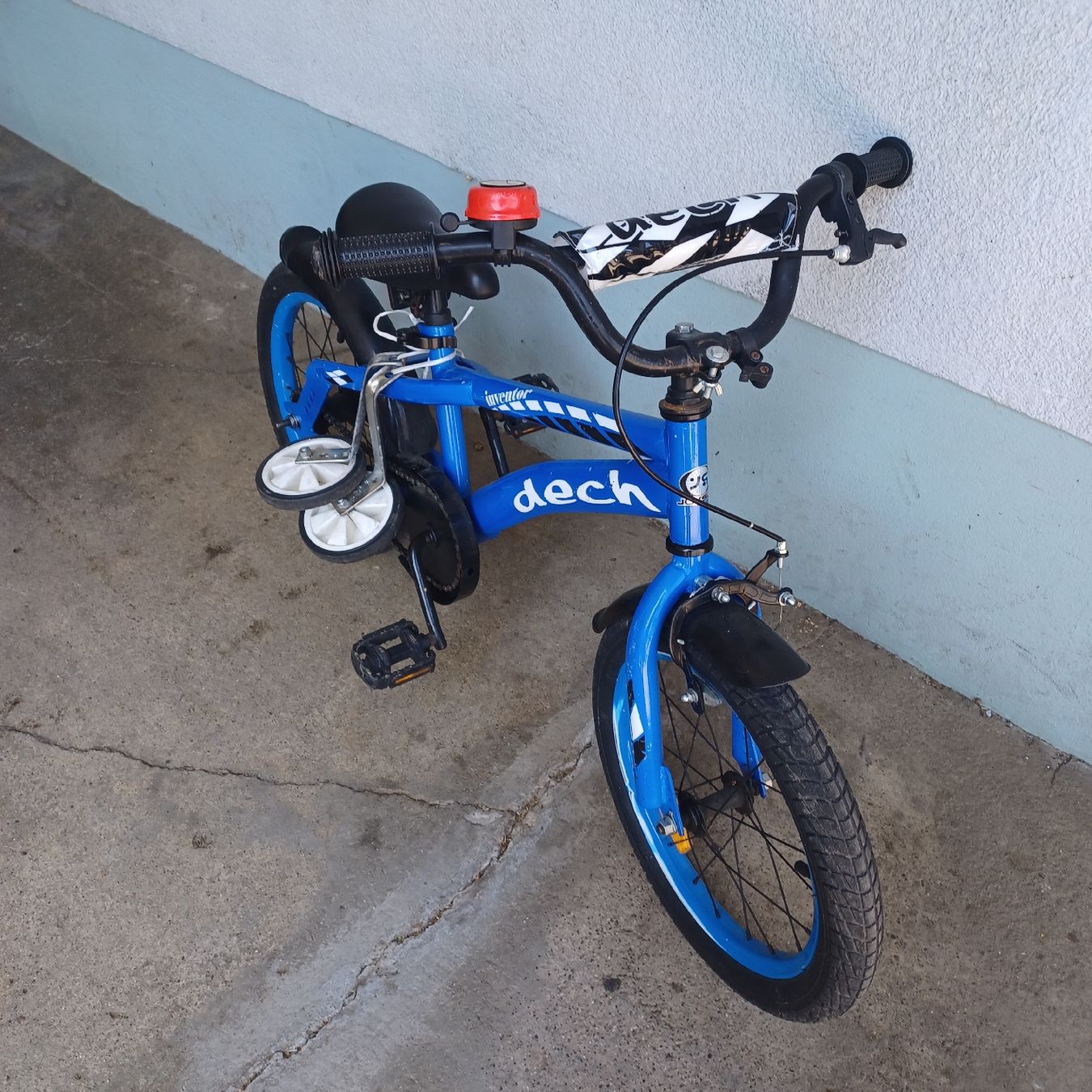 Biciclette: Kinderfahrrad mit Stützräder – Usato da Waldkirch venduto da Fantasia-101