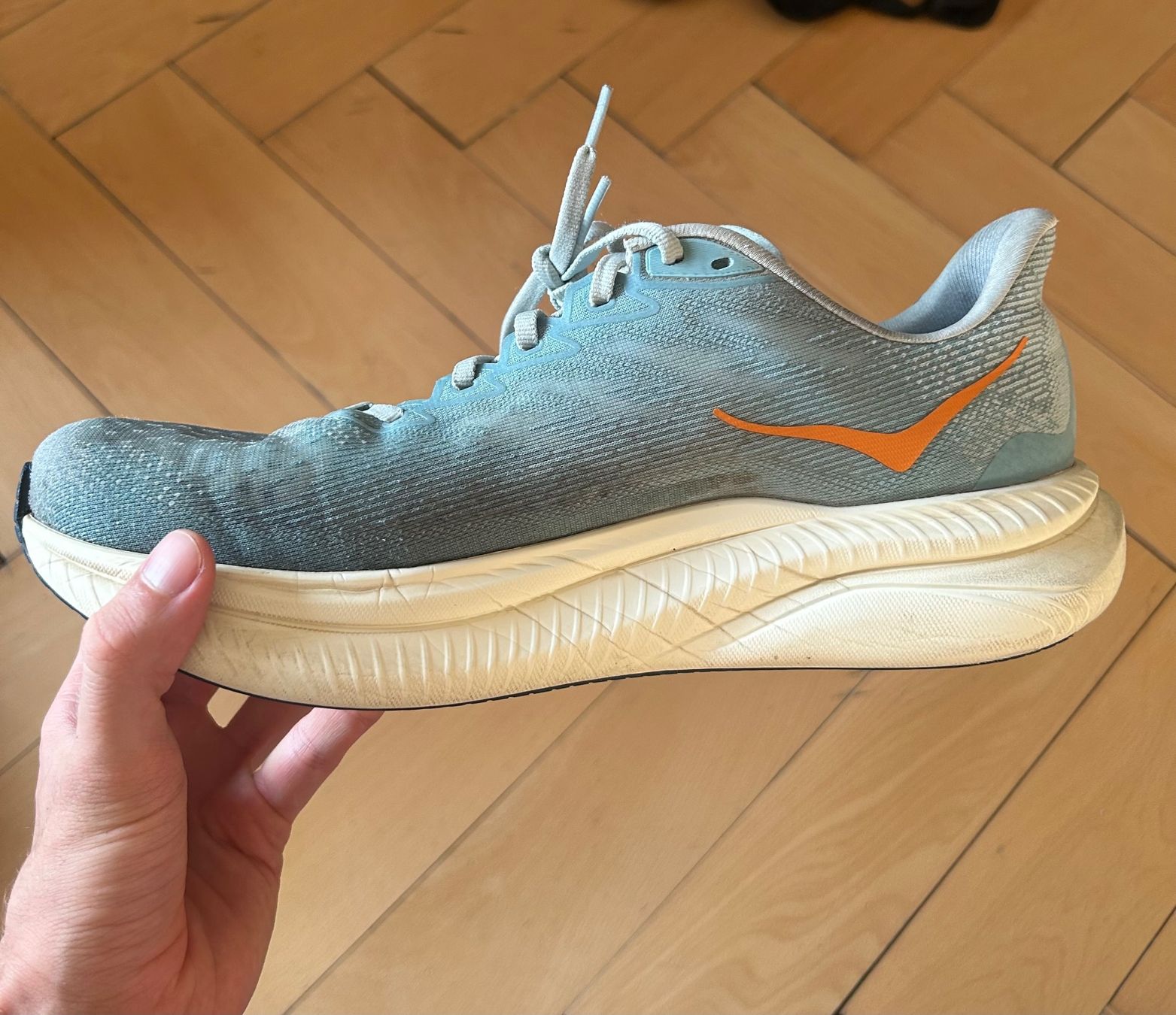 Hoka One One Chaussures hommes: Hoka Mach 6 size EU 44 – D'occasion à Zürich par nic_8vjw 1
