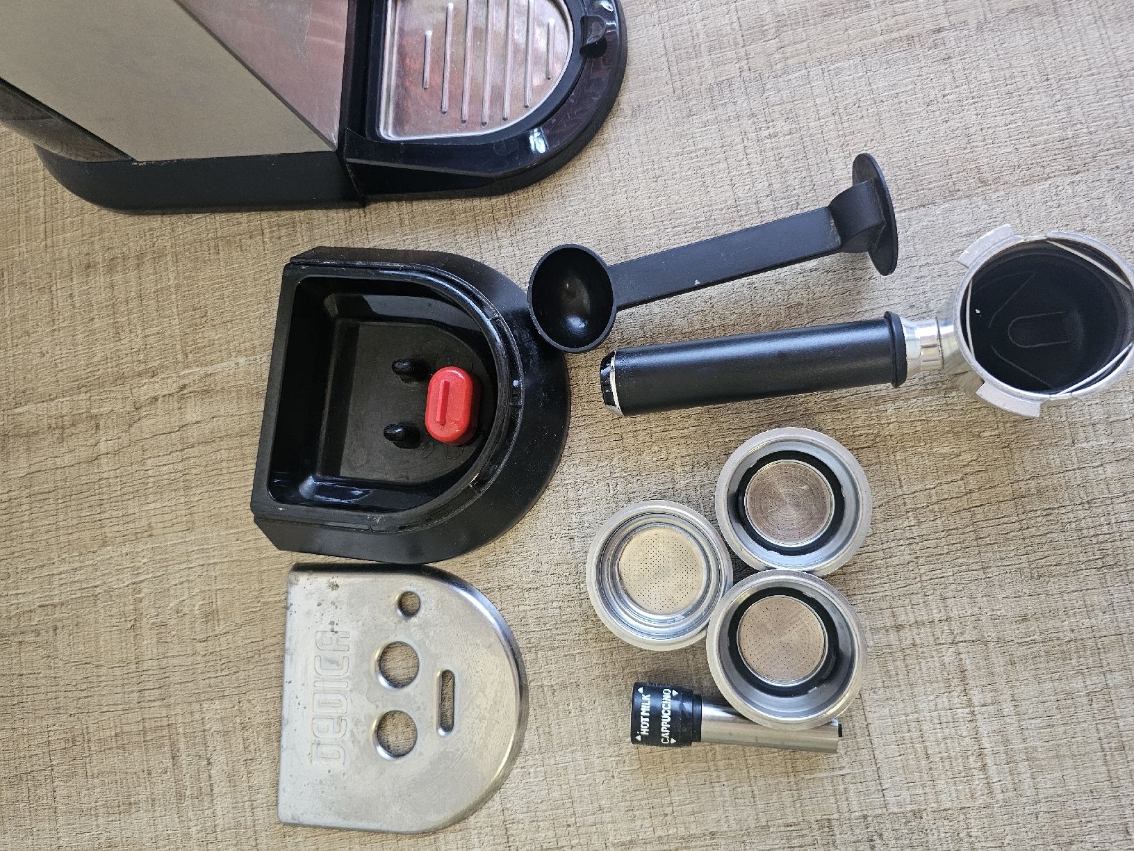 De'Longhi Macchine per caffè & Macchine per espresso: Coffee Machine DeLonghi – Usato da Genève venduto da mik_5kbr 5