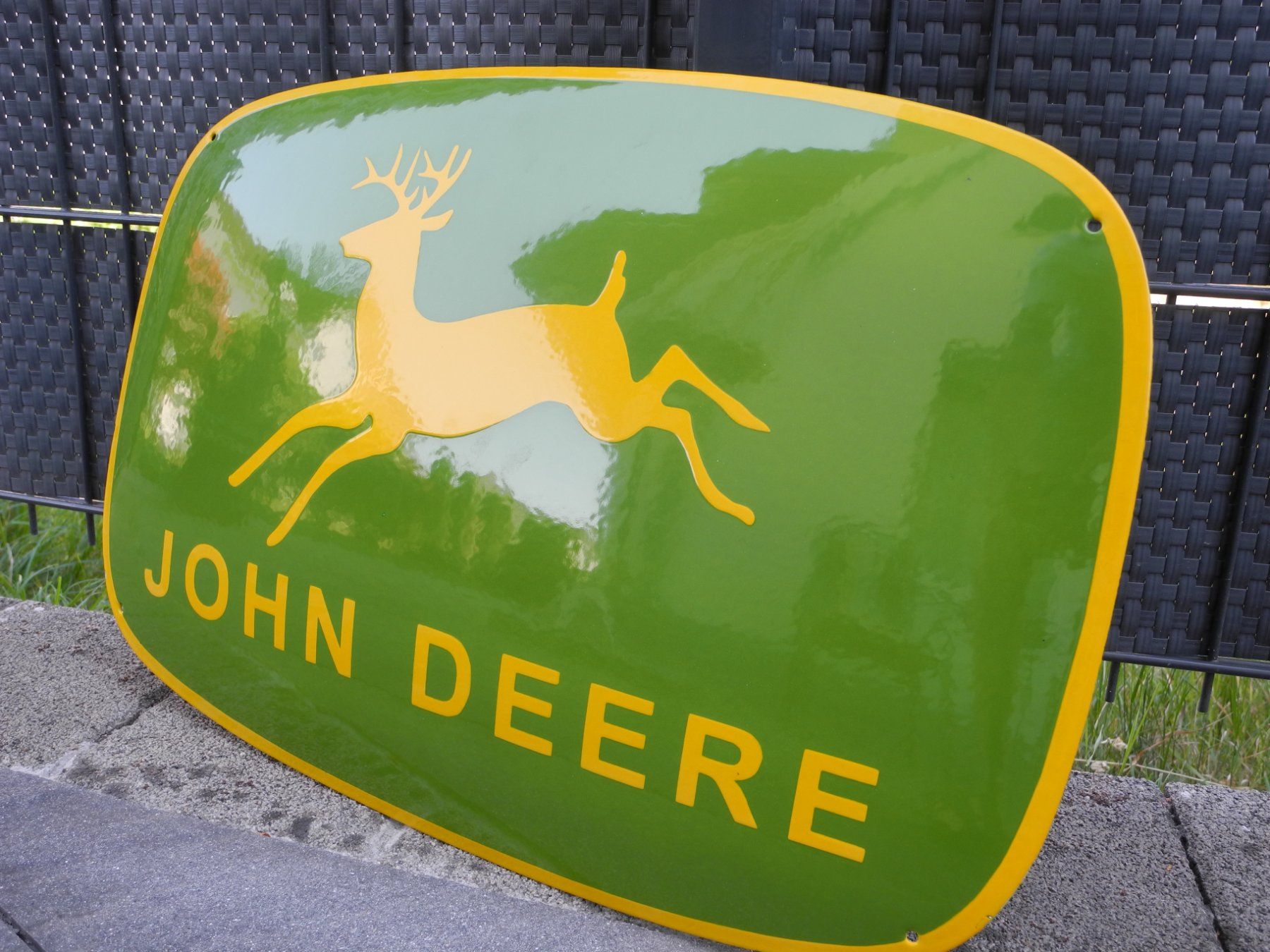 John Deere Insegne: GROSSES JOHN DEERE EMAILSCHILD – Nuovo (secondo la descrizione) da Reinach AG venduto da Huckleberrysix 6