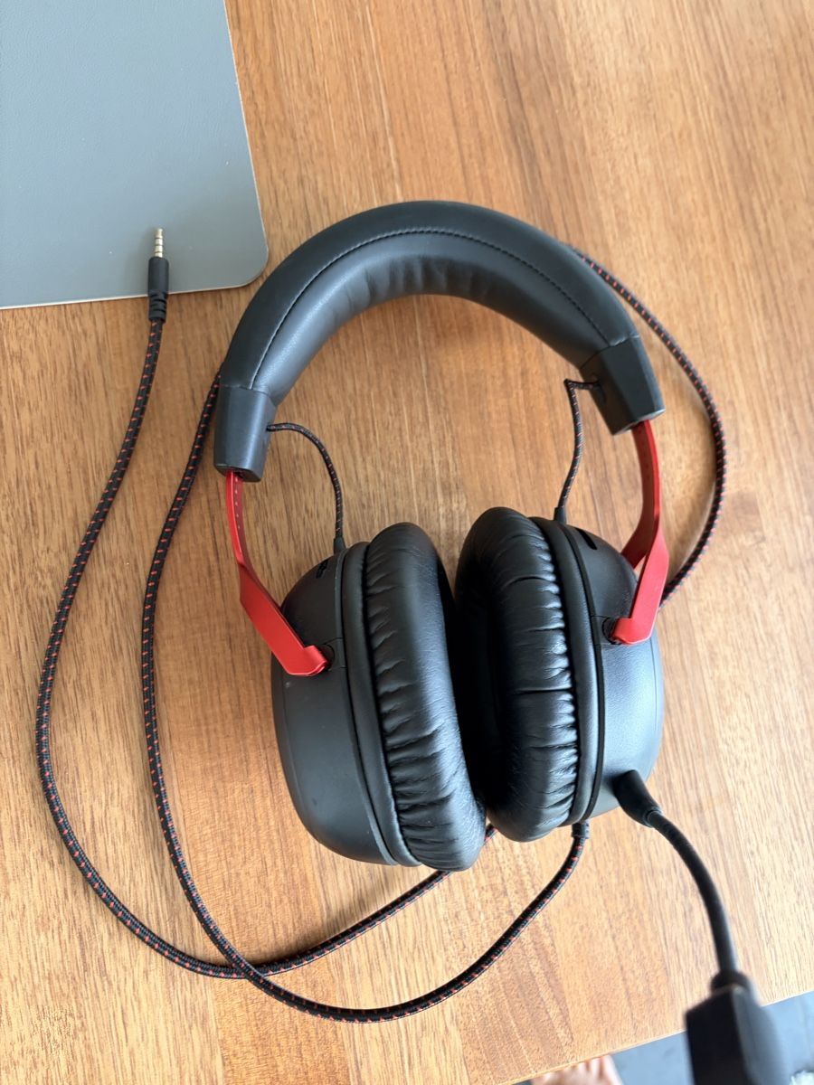 Cuffie: Hyper X Cloud 3 Wired Gaming Headset  – Nuovo (secondo la descrizione) da Widen venduto da Dave18.