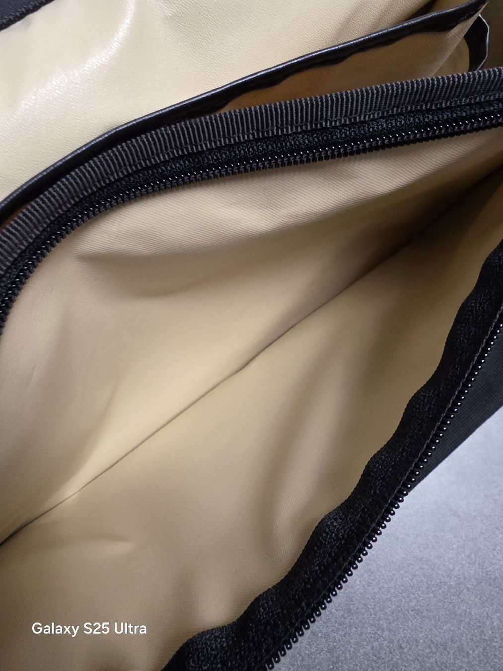Maison Mollerus Borse: Mollérus Tasche  – Usato da Kölliken venduto da ann_vf62 8