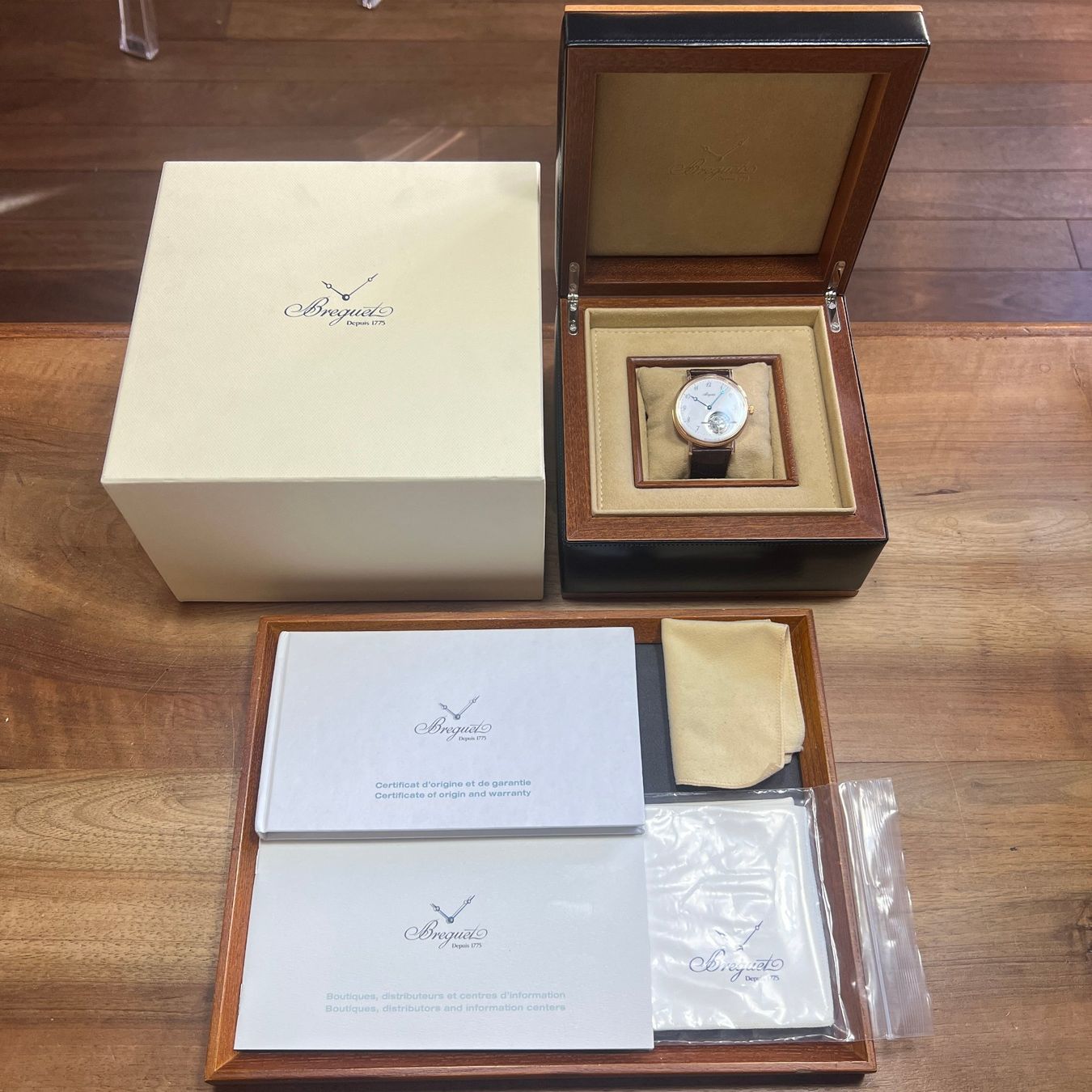 Breguet Orologi: Breguet Classique Tourbillon Extra-Flat Full Set 5367BR/29/9 – Usato da Carouge GE venduto da Watchaser 8