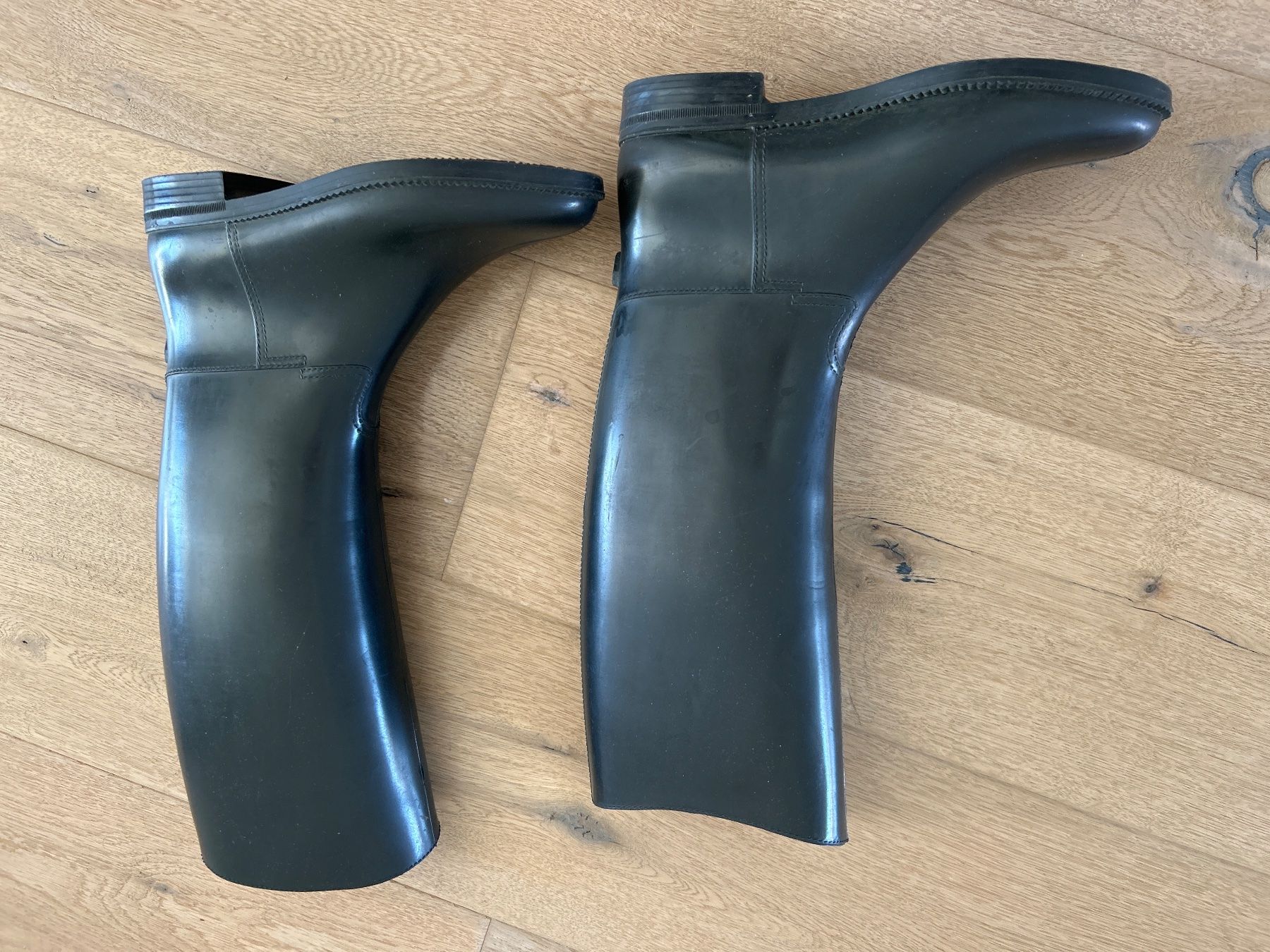 Decathlon Schuhe für Jungen: Bottes d’équitation 35 – Gebraucht aus Yens von Chriis 2