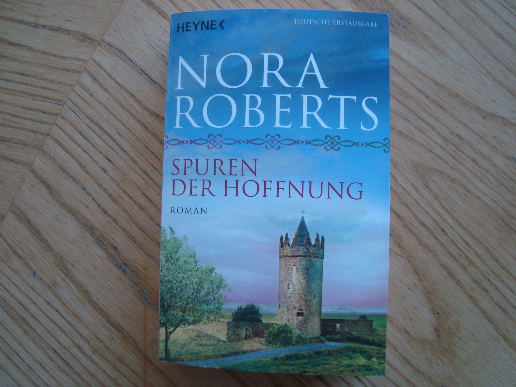 Bücher: Nora Roberts (3 Bücher) – Gebraucht aus Aesch LU von wysshan 1
