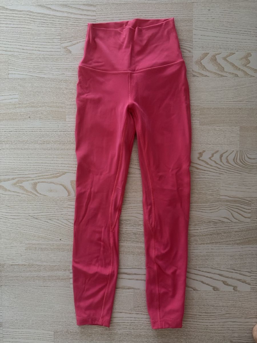 Lululemon Strümpfe & Strumpfhosen: Pinke Lululemon leggins – Gebraucht aus Uznach von Cal