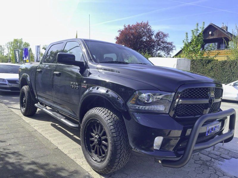 Coprivolante Cucito A Mano Per Dodge Ram 1500 2019-2023 – Pelle Antiscivolo, Vestibilità Su Misura