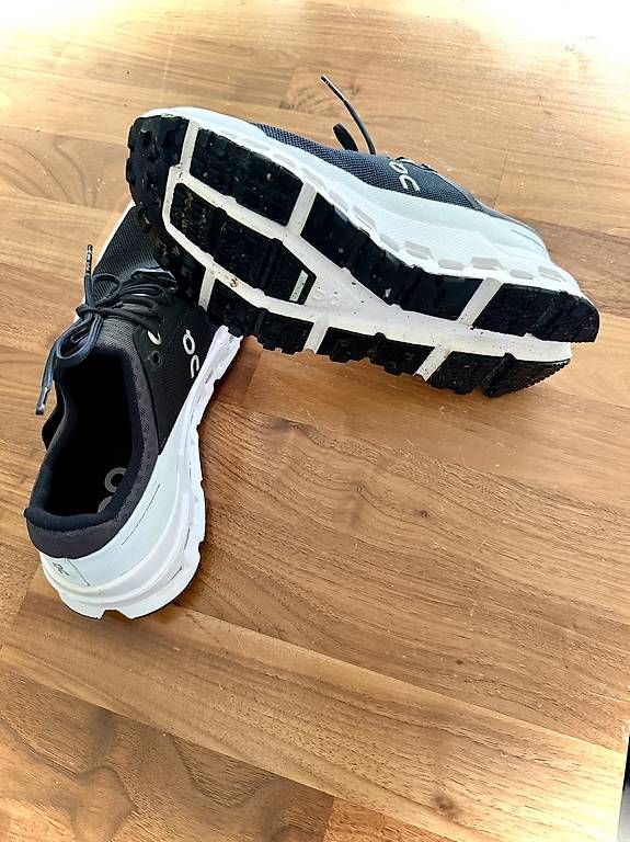 On Scarpe da uomo: On Cloudultra 2  Grösse 38.5  Neuwertig! – Usato da Oftringen venduto da schnullliii 2