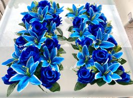 2x künstliche Blumendeko:Lilien,blaue Rosen,Versand möglich!