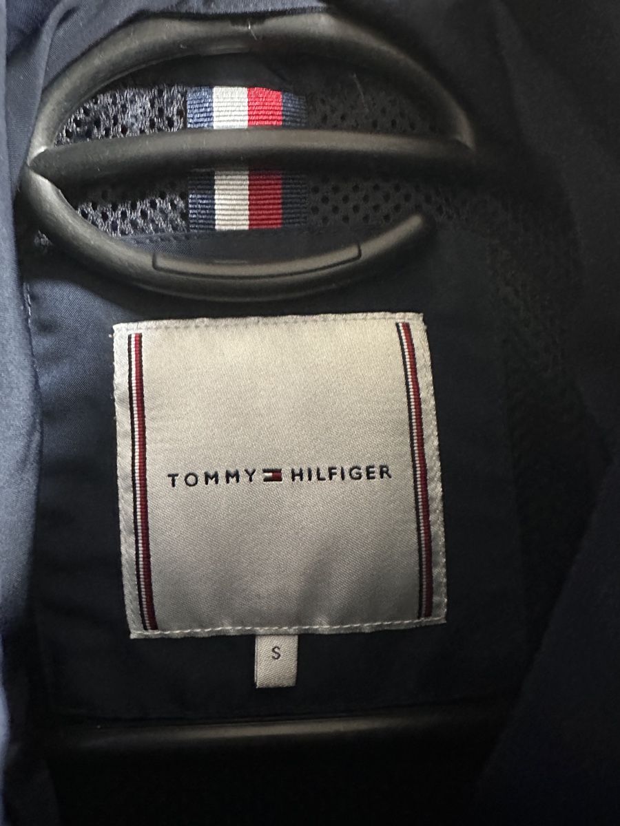 Tommy Hilfiger Giacche: Jacke Tommy Hilfiger marineblau  – Nuovo (secondo la descrizione) da Oberurnen venduto da nes_8xqt 2