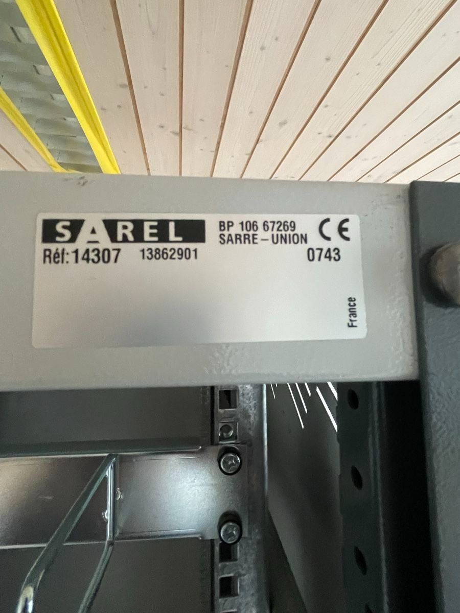 Racks & Ständer: Sarel - Server-Rack 19 Zoll mit Glastüre – Gebraucht aus Mels von Kollershop 5